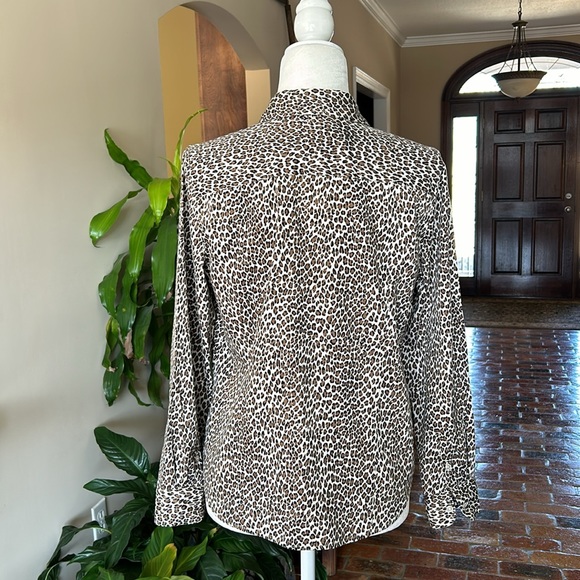 Talbots animal print fitted button up shirt sz 10P - Picture 5 of 14